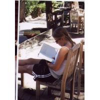 10-AbbyStudyingHenryPotter.jpg 90.1K