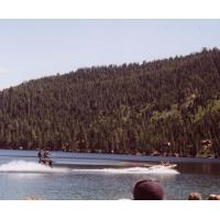 16-SkiShow2000.jpg 51.5K