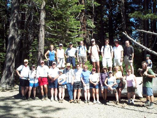 0960-HikeAroundLakeGroup.jpg 65.4K