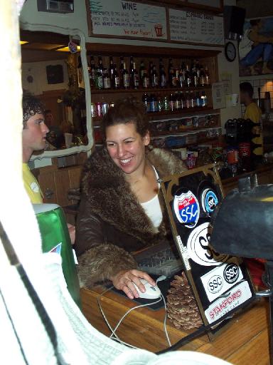 1051-FountainStaphers.jpg 38.9K