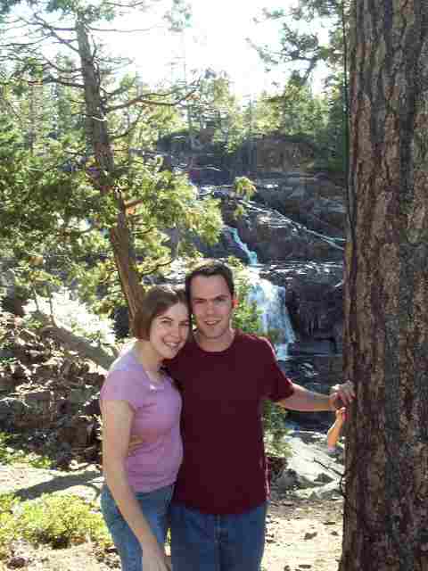 04008-JenniferSteve-LowerFalls.jpg 83.4K