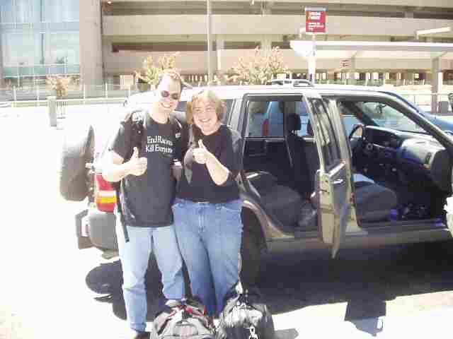 04028-SteveVal-CamperChangeover.JPG 74.9K