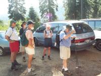 Thumb_04002-HikeAroundLakeStart-02.jpg 8.5K