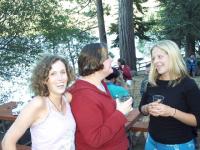 Thumb_04054-KellyValAbby-FriDin.jpg 9.8K