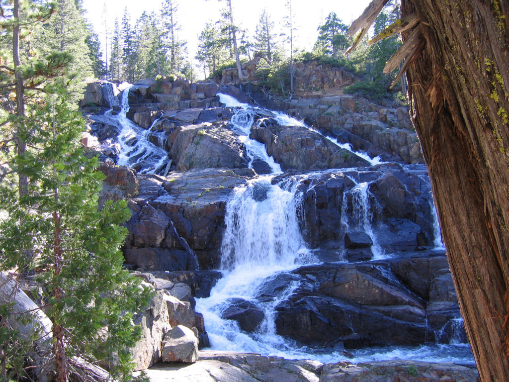 SSC05-25-LowerFalls.jpg 275.2K