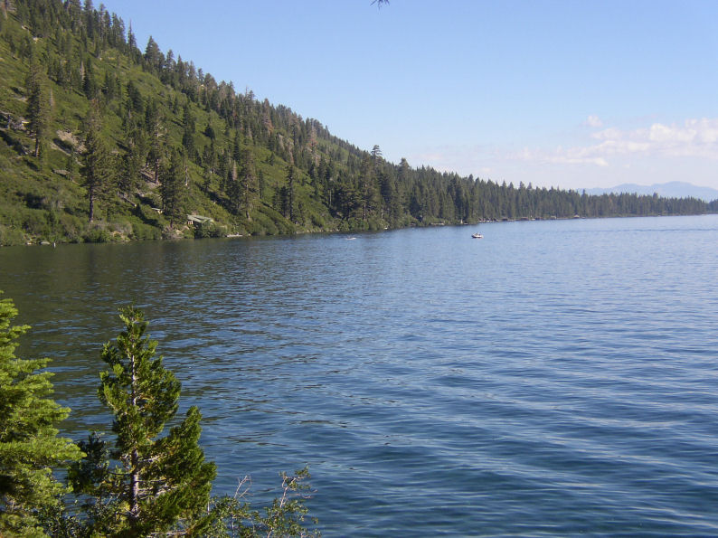 SSC05-59-FallenLeafLakeView-PhotoByVal.jpg 120.5K