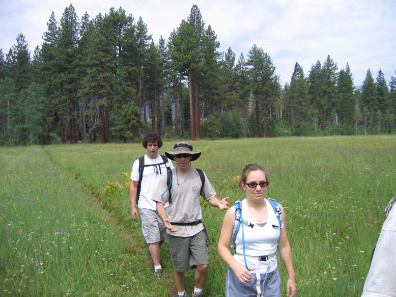 0602-HikeAroundLake-ScottChrisPatience.JPG 127.0K