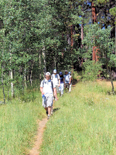 0713-RoundTheLake-01-ScottNeal.JPG 460.1K