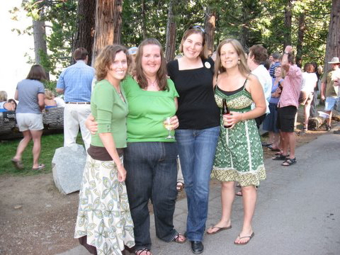 0851-GreenGirls-KellyValerieJenniferAbby-PhotoByBrowning.JPG 210.6K