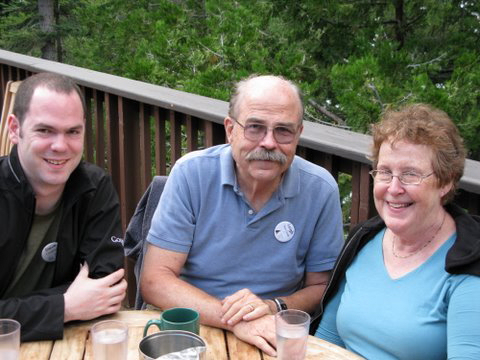 0854-SteveLeighBecky-PhotyByBrowning.JPG 188.8K