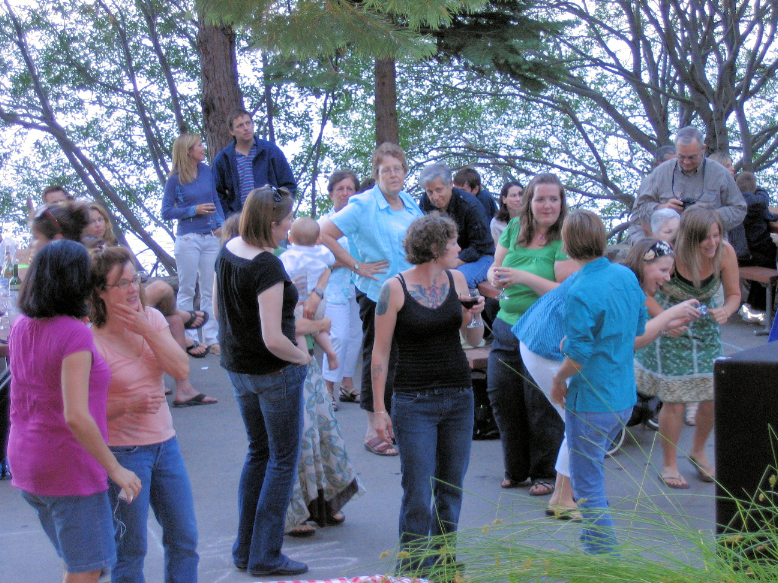 0862-FridayBBQ.JPG 836.9K