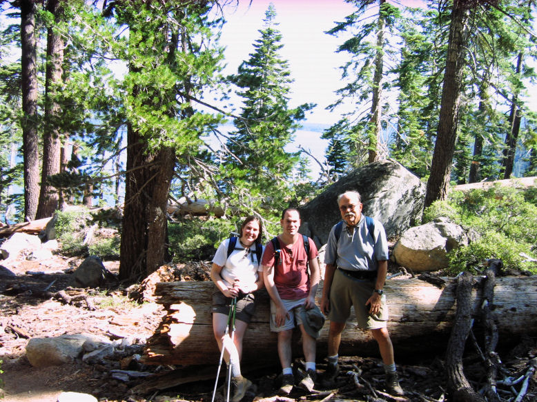 09011-JenSteveLeigh-AngoraHike.JPG 206.8K