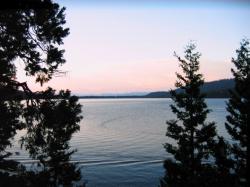 09050-LakeInEvening-FromDiningDeck.JPG 107.2K