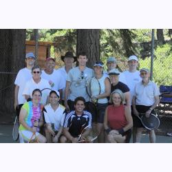 10020-Neal-TennisGroup-StaphPhoto.JPG 2094.9K