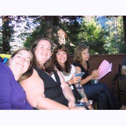 10021-JenniferValRachelAbby.JPG 112.5K