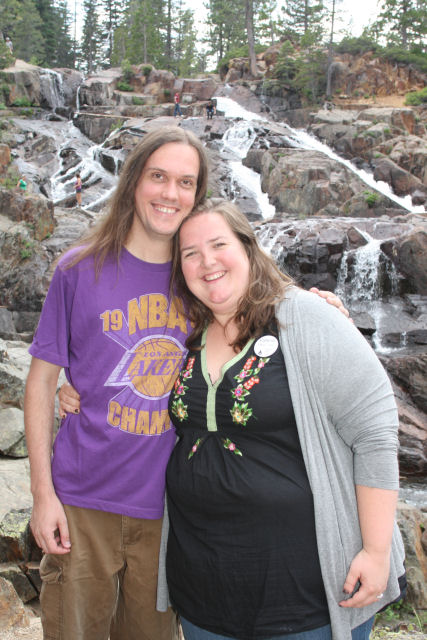 10029-NealVal-NewlyWeds-StaphPhoto.JPG 98.9K