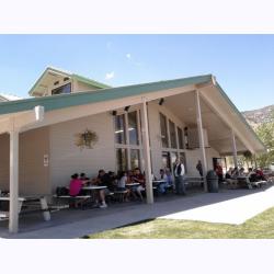 12-015-LunchLeeVining3.jpg 92.7K