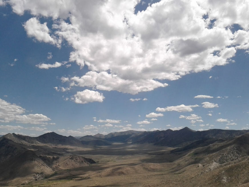 12-033-ClimbOverMonitorPass4.jpg 92.4K