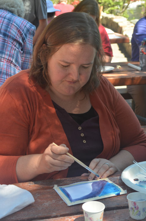 12-046-ValCrafting.JPG 83.4K