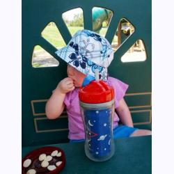 13-009-AliceLunchtime.jpg 113.8K