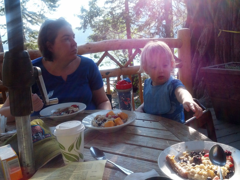 13-023-Breakfast-JenniferAlice.jpg 116.3K