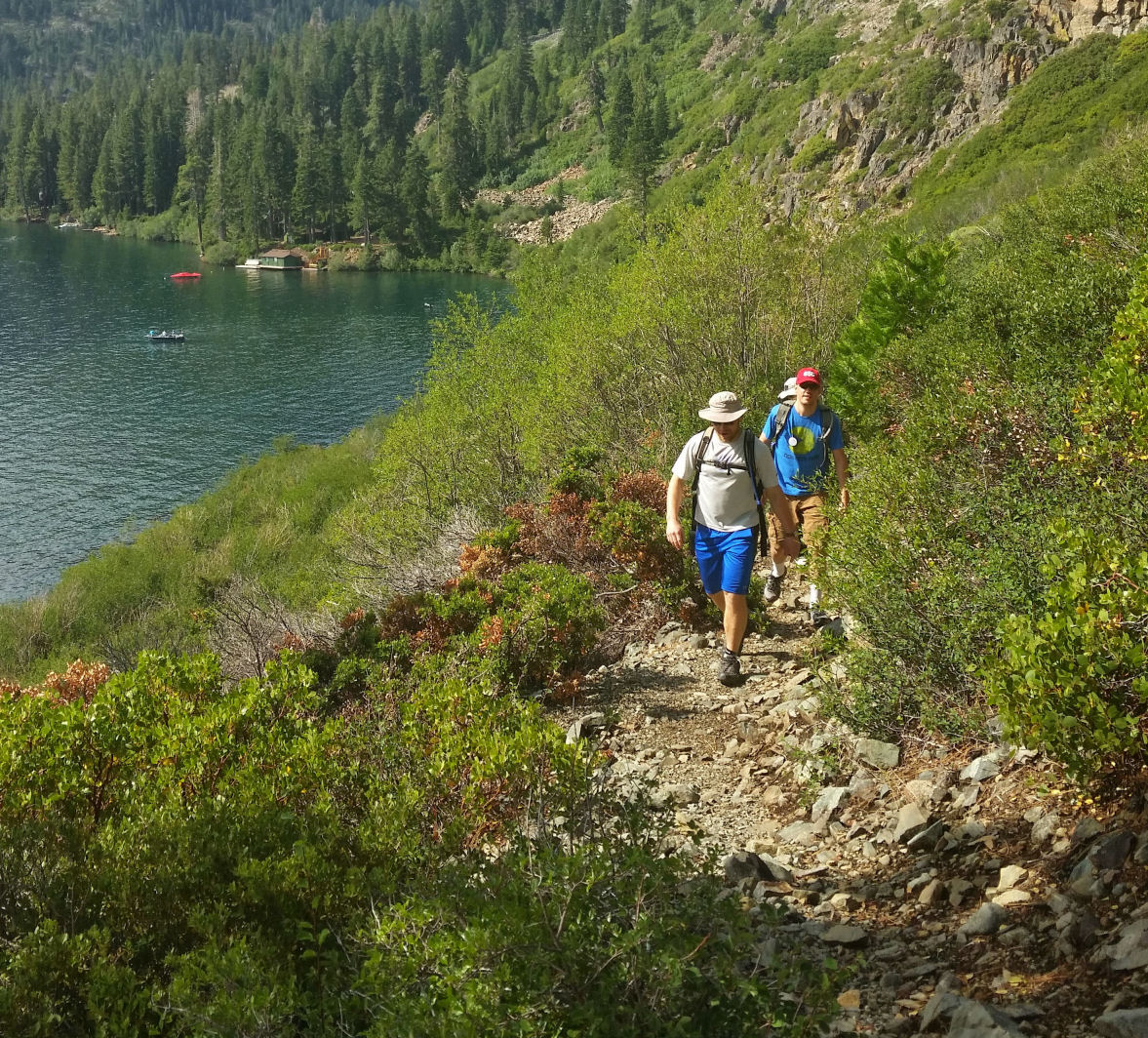 14-040-RoundTheLakeHikers.jpg 498.9K