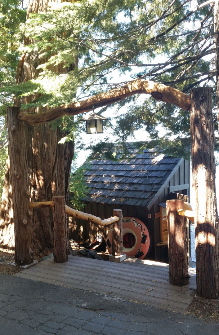 14-051-NewSkiDockEntryway.jpg 259.1K