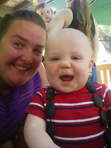 15-019-AV-R-Selfie.jpg 52.3K