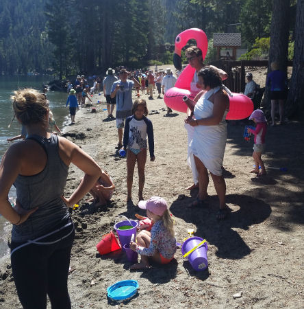 15-030-A-GamesDayAtBeach.jpg 82.2K