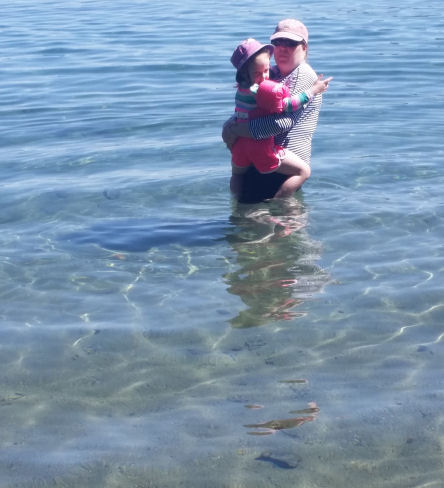 15-033-A-J-WithFloaties.jpg 55.8K