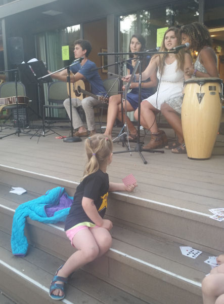 15-083-A-FridayMusic.jpg 64.7K