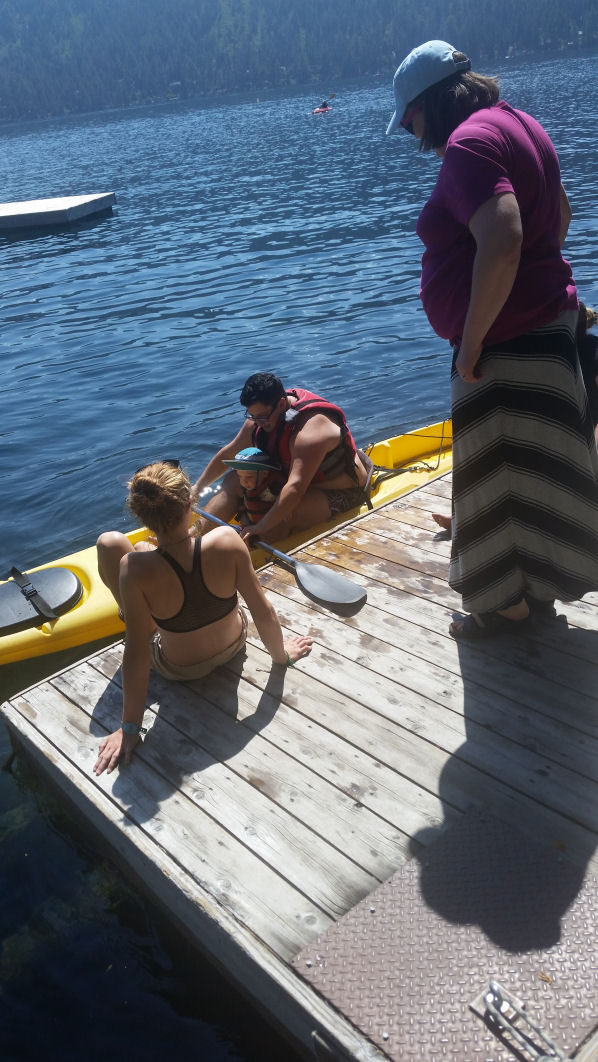 2016-160-K-V-(R)-Boating.jpg 154.0K